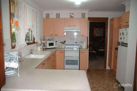 Property photo of 5 Ferntree Drive Bomaderry NSW 2541