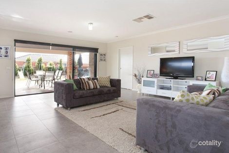 Property photo of 21 Peninsula Sands Boulevard Rosebud VIC 3939