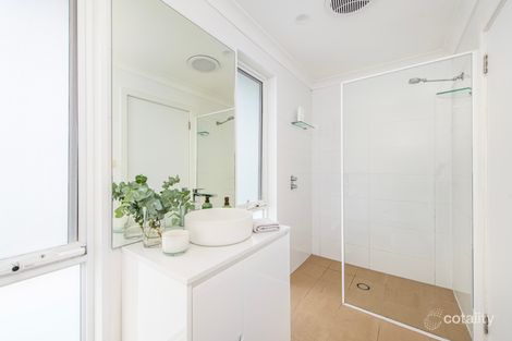 Property photo of 94A Bennett Street Curl Curl NSW 2096