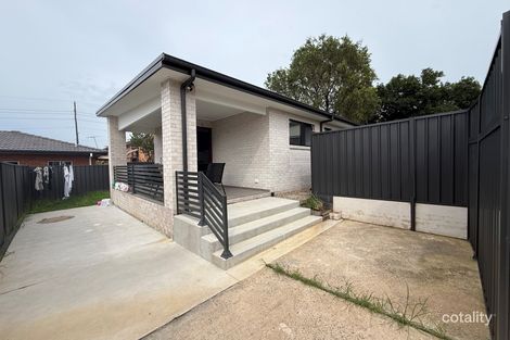 11a Craig St, Smithfield, NSW 2164