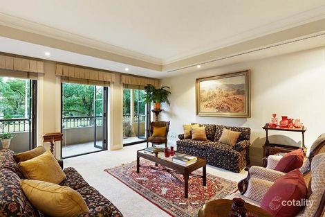 Property photo of 2/125 Domain Road South Yarra VIC 3141