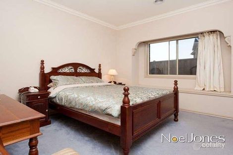 Property photo of 4 Hillgrove Crescent Berwick VIC 3806