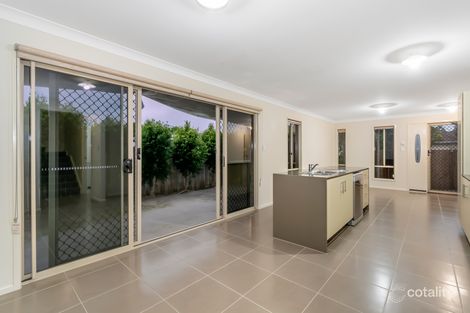 Property photo of 2/3 Silver Gull Street Coomera QLD 4209