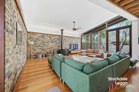 Property photo of 11 Melaleuca Avenue Walkerville VIC 3956