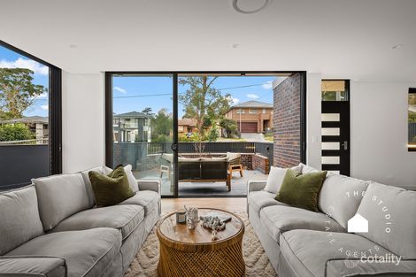 1/2 Marie St, Castle Hill, NSW 2154
