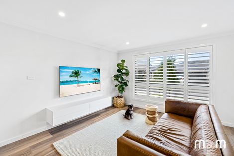 Property photo of 52 Wallbank Way Bulli NSW 2516