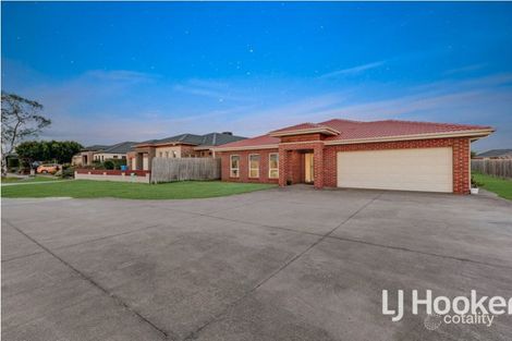 Property photo of 22 Glenbrook Crescent Lynbrook VIC 3975