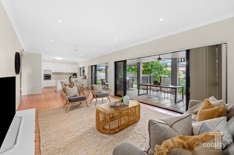 Property photo of 20 Barnstos Place Carindale QLD 4152