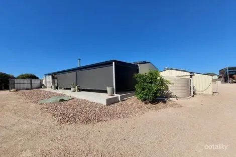 Property photo of 12 Meeinderry Drive Perlubie SA 5680