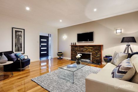 Property photo of 33 Lyndhurst Crescent Box Hill North VIC 3129