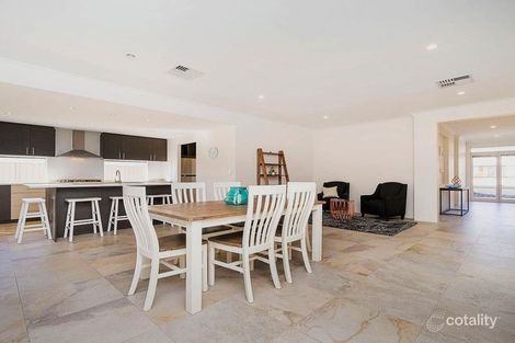 Property photo of 2 Senna Close Coogee WA 6166