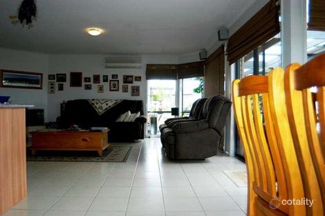 Property photo of 12 Robb Drive Romsey VIC 3434