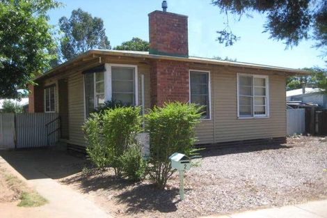 Property photo of 2 Garden Crescent Echuca VIC 3564