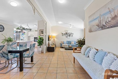 Property photo of 15 Brett Place Wynnum West QLD 4178