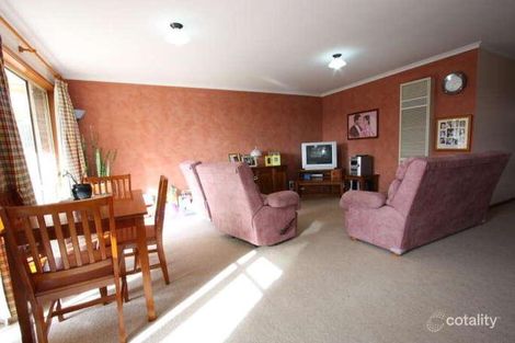 Property photo of 9/27 Elm Way Jerrabomberra NSW 2619