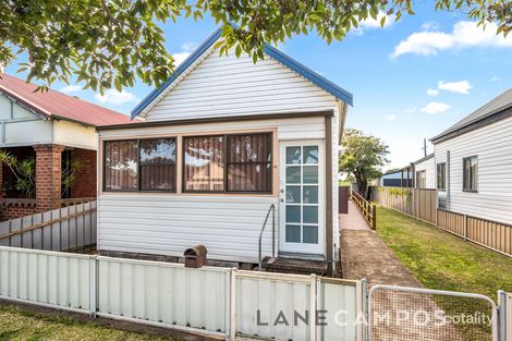 41 Emerald St, Hamilton North, NSW 2292