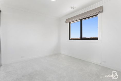 Property photo of 33 Doris Turner Street Forde ACT 2914