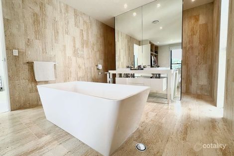 Property photo of 69 Theatre Drive Benowa QLD 4217