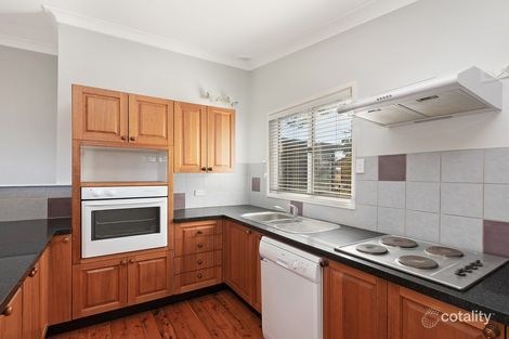 Property photo of 16 Waverley Road Mannering Park NSW 2259