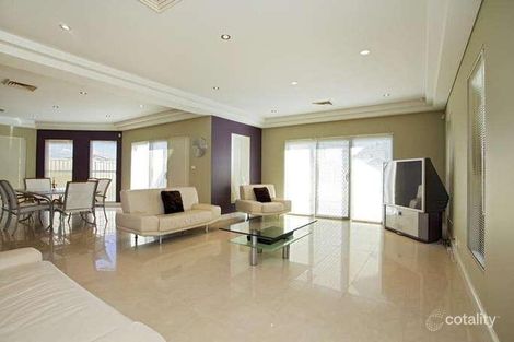 Property photo of 4 Bibb Place West Hoxton NSW 2171