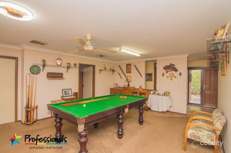 134 Grovelands Dr, Camillo, WA 6111