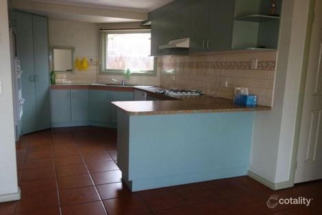 Property photo of 4 Gardenview Close Mill Park VIC 3082
