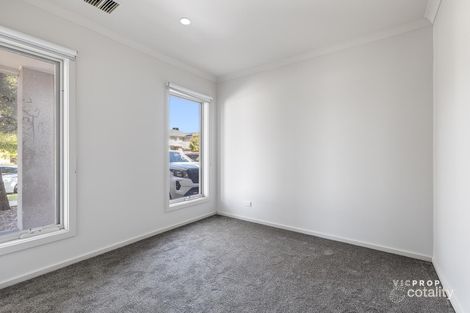 Property photo of 9 Chartwell Avenue Truganina VIC 3029