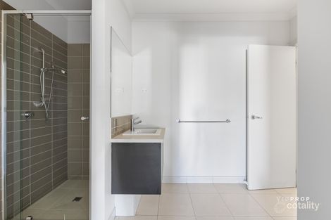 Property photo of 9 Chartwell Avenue Truganina VIC 3029