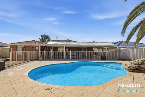 Property photo of 23 Moreton Crescent Warnbro WA 6169