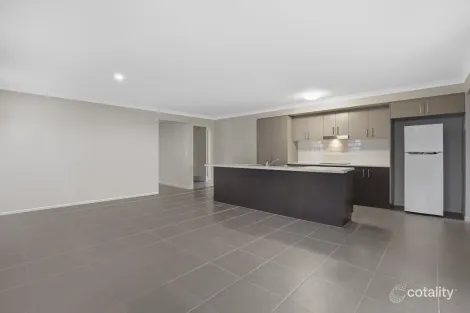 Property photo of 14 Gonula Crescent Ripley QLD 4306