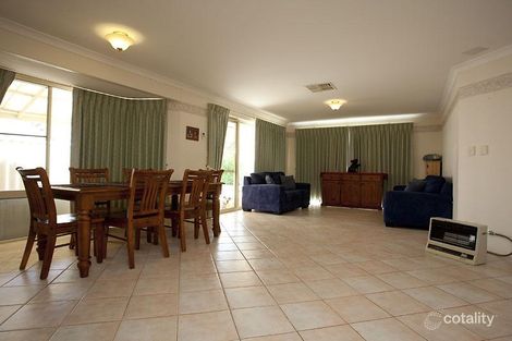 25 Redunca Cl, Helena Valley, WA 6056