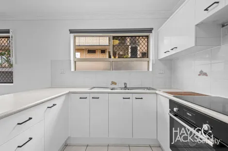 Property photo of 1/74 Norman Drive Chermside QLD 4032