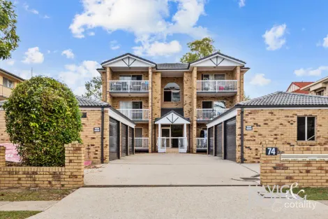 Property photo of 1/74 Norman Drive Chermside QLD 4032