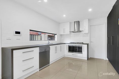 Property photo of 7 Virtue Way Craigieburn VIC 3064