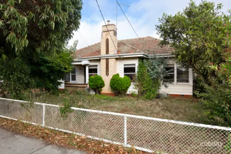 1 Margaret St, Wendouree, VIC 3355