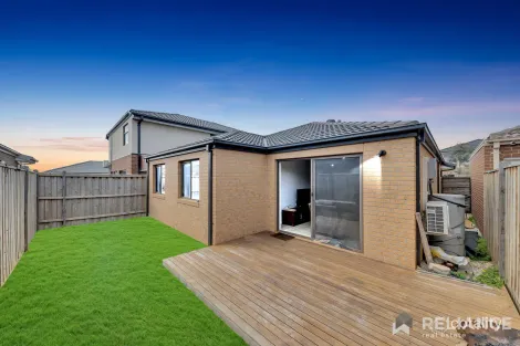 Property photo of 7 Harry Drive Thornhill Park VIC 3335