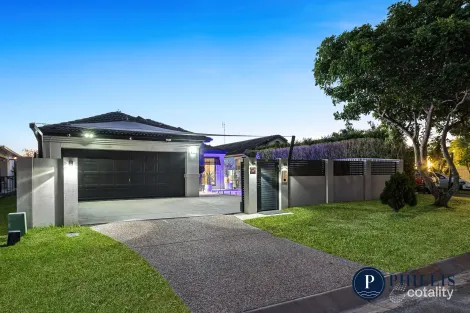 13 Zac Ave, Coombabah, QLD 4216