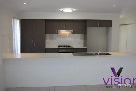 Property photo of 16 Dawes Crescent Urraween QLD 4655