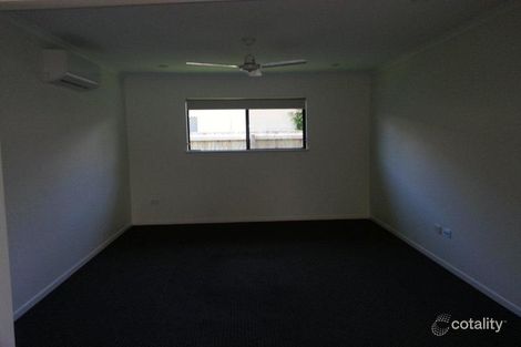 Property photo of 16 Kingslea Court Ooralea QLD 4740