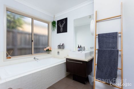 Property photo of 9 Whitecaps Avenue Point Cook VIC 3030