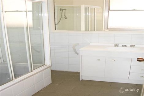 Property photo of 4/2 Daventry Street Reservoir VIC 3073