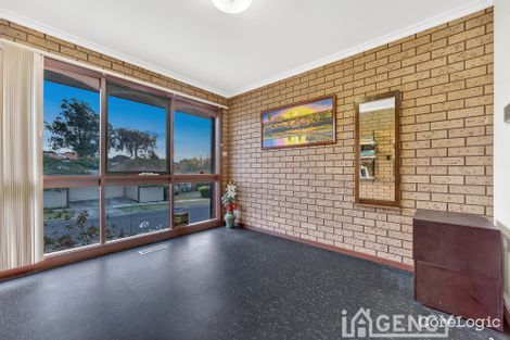 Property photo of 11 Mossgiel Park Drive Endeavour Hills VIC 3802