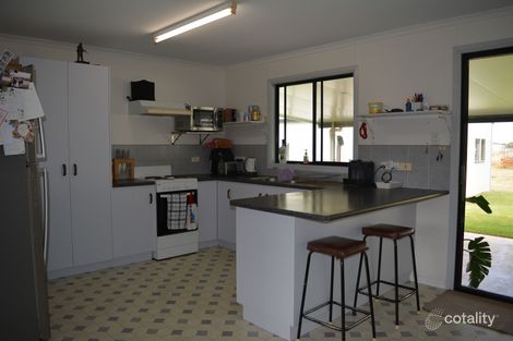 Property photo of 32 Garden Street Blackall QLD 4472
