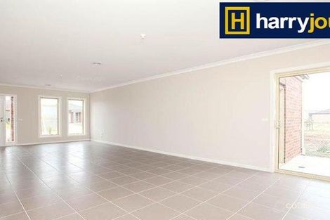 Property photo of 1/25 Lady Penrhyn Drive Harkness VIC 3337