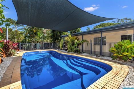 33 Periwinkle Ave, Trinity Beach, QLD 4879