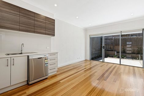 Property photo of 3/8 Miranda Road Reservoir VIC 3073