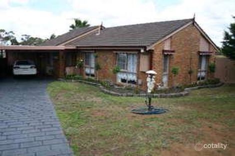 8 Kris Ct, Melton West, VIC 3337