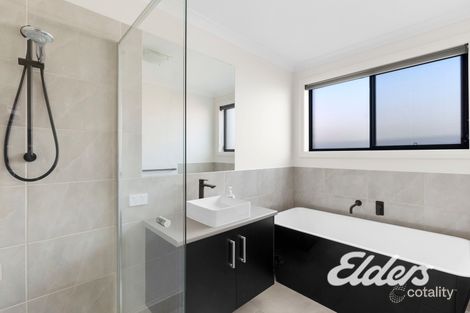 Property photo of 3 La Bamba Drive Yarrawonga VIC 3730