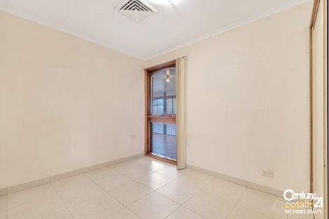 27 Bettong Cres, Bossley Park, NSW 2176