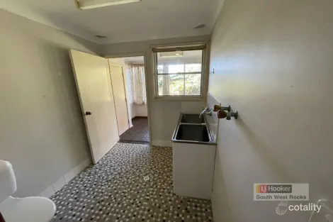 Property photo of 7 Emanuel Crescent South West Rocks NSW 2431